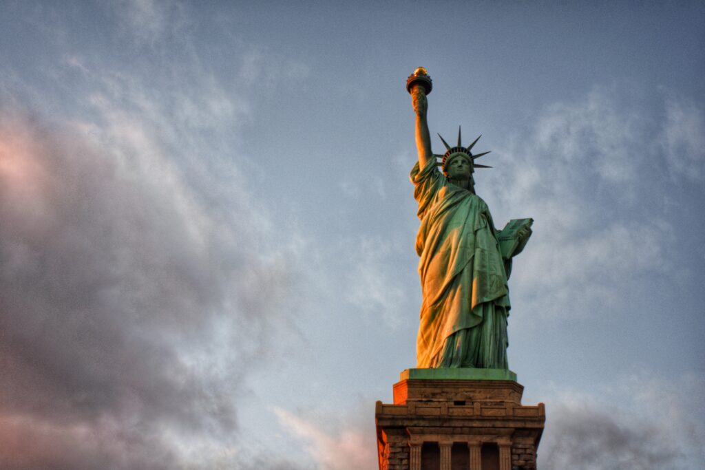 statue of liberty, immigration visa